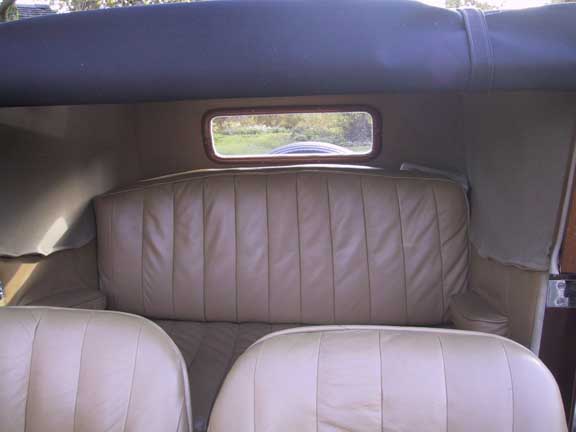 R_R 20/25 rear interior